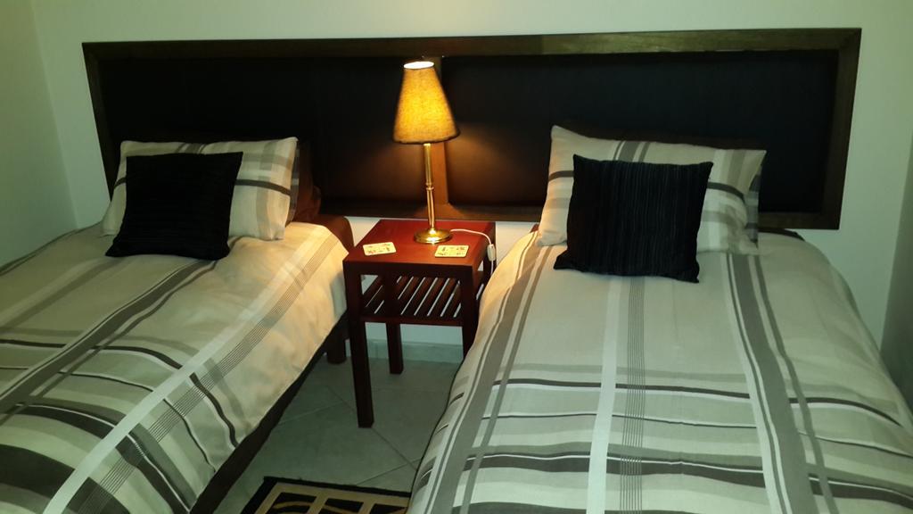 Magaliqua Guest House Noordheuwel Ruang foto