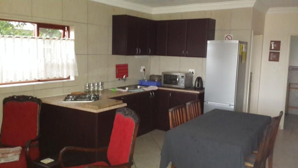 Magaliqua Guest House Noordheuwel Ruang foto