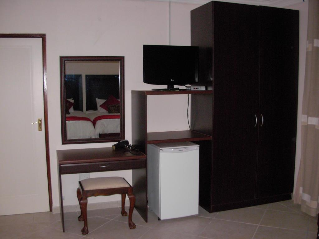 Magaliqua Guest House Noordheuwel Ruang foto