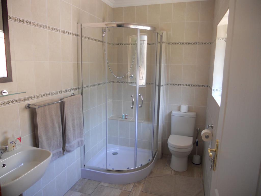 Magaliqua Guest House Noordheuwel Bagian luar foto