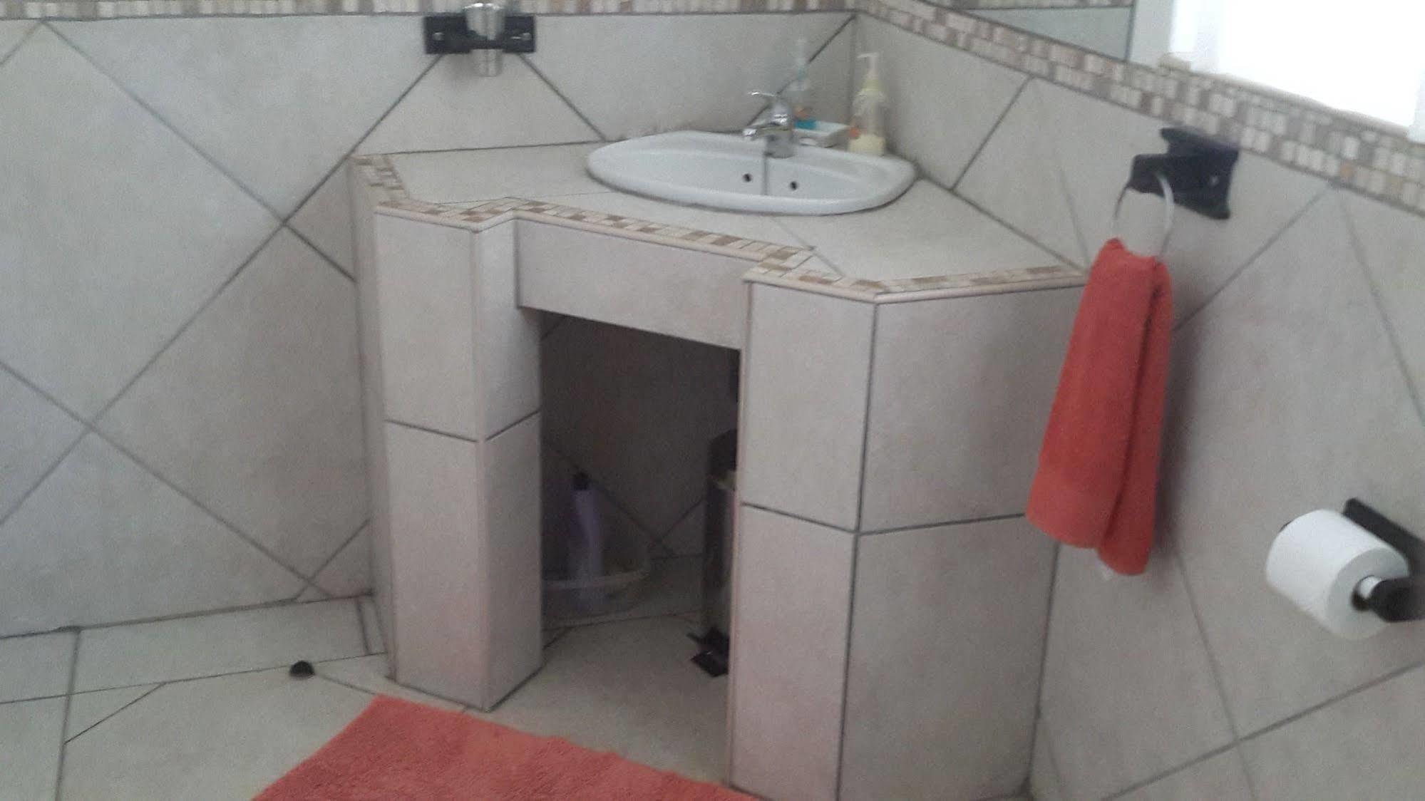 Magaliqua Guest House Noordheuwel Bagian luar foto